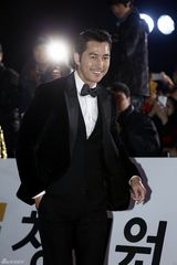 独家高清：金惠秀爆乳战青龙 李秉宪等大牌云集