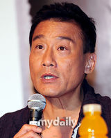 组图：郭富城梁家辉韩国釜山出席《寒战》发布会