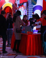 组图：郝蕾在京办婚礼 同贺双胞胎儿子百日宴