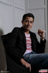 组图：郭富城梁家辉帅气写真 专访称合作默契