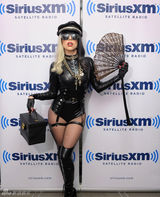 组图：盘点用15款Gaga造型欢度万圣节