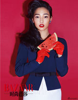 组图：白百何烈焰红唇美艳 撞色人生肆意绽放