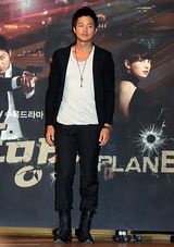 高清图：Rain李娜英出席《逃亡者》发表会