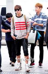 组图：神起SJ少时等SM家族赴印尼开唱亮相机场