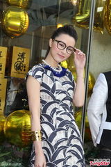 组图：文咏珊微胖勤减肥 避谈绯闻男友谢霆锋