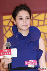 组图：阿娇情人节与男友一起过 未准备惊喜