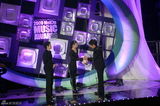 高清图：Super Junior少女时代等音乐典礼捧奖