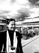 组图：梅婷晒西藏旅途美照 秀丽风光展纯真笑容