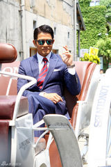 组图：郭富城染黑发代言名表 避谈七夕