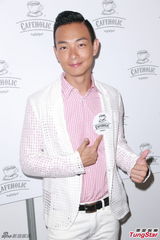 组图：梁烈唯澄清绯闻 称视苟芸慧妹妹