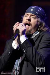 组图：Leif Garrett举办首尔演唱会 献热情舞台