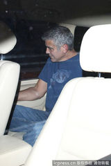 组图：皮特好事将近包场宴请好友乔治-克鲁尼