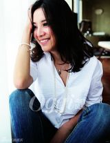 幻灯图：小宋佳珠宝大片 珠光宝气营造梦幻惊艳