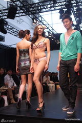 组图：陳司翰露肌肉抢镜 Jessica c性感秀身材