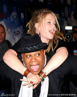 幻灯图：第九季《美偶》12强见面会 女星哈蕾助阵