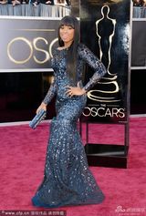 组图：詹妮弗-哈德森穿蓝色亮片礼服现身