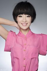 组图：马晓灿清新少女写真娇俏动人