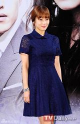 组图：韩星李宥利、郑灿宣传新剧《黄色复仇草》