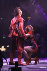 高清图：郑伊健个唱感谢蒙嘉慧 四度返场唱到哭