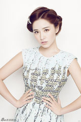 组图：阚清子灵动写真 潮流着装变身时尚女王