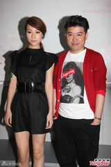 组图：邓丽欣倪震助阵全港校花校草选举