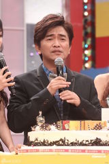 组图：吴宗宪开心过生日赞爱女 避谈高凌风婚变