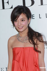 组图：赵薇忙于导演新电影 与林嘉欣分享儿女经