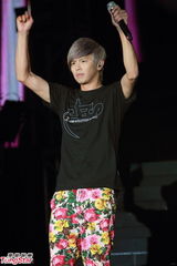 组图：黄鸿升谈前女友感慨 否认杨丞琳乃当事人