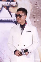 组图：孙红雷对《边境风云》票房有信心