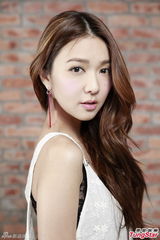 组图：薛凯琪最看重爱情 自曝享受暗恋