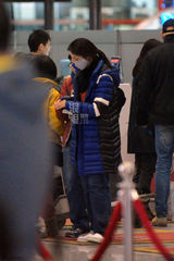 独家：汤唯被揭分手落寞离京 行色匆匆显疲态