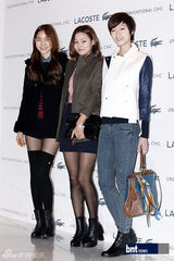 组图：韩星孔孝真朴诗妍等出席品牌展销会