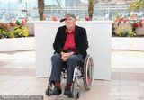 高清组图：戛纳终身成就奖得主贝托鲁奇坐轮椅亮相