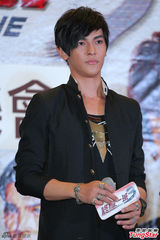 组图：汪东城曾沛慈亮相新剧发布会 汪东城自曝渴望谈恋爱