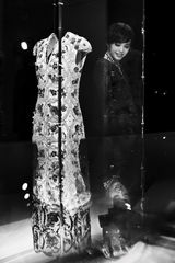 组图：姚晨时尚短发登封面 坚持自己就是风格