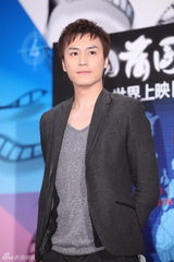 高清组图：《3D肉蒲团》见面会 雷凯欣深V短裙亮相