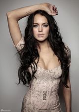 幻灯图：林赛-罗韩素色写真曝光 烟熏妆难掩衰老