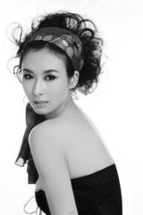 幻灯图：第一车模兽兽写真回顾 性感妖娆尽显风情