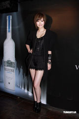 幻灯：孙耀威笑言自己酒品好 傅颖透露7月将发片