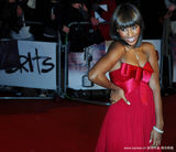 幻灯：全英音乐奖红毯星光熠熠 Lady Gaga雷人依旧