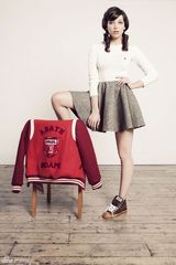 组图：IT Girl黛西-罗易秋季服饰写真秀英伦风