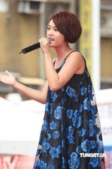 组图：杨丞琳英文名为星星命名 难掩孤单情人节落寞