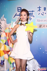 组图：蔡依林坚持舞曲路线 佩服朱莉勇敢防癌