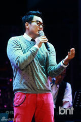 组图：韩团2PM与missA等出席音乐盛典尽情狂欢