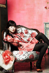 幻灯图集：宋慧乔服饰集锦100张 变身百变娇娃