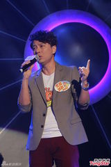 组图：谭咏麟新歌获赞 阿Sa(蔡卓妍)事前不知阿娇(钟欣桐)改名