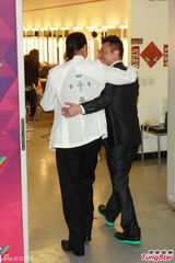 组图：无线46周年台庆亮灯 小生花旦齐出动