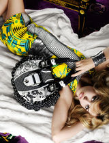 幻灯图集：超模乔治亚-梅-贾格尔写真半裸上阵