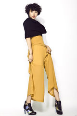 组图：宋雨霏俏丽糖果色写真 魅力潮搭活力四射