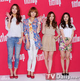 组图：金娜英出席活动 黄雨瑟惠好比例不惧平跟